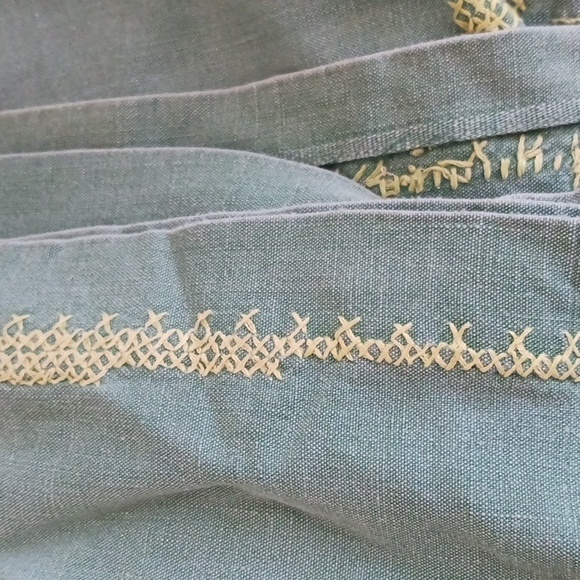 Tablecloth green yellow rectangle countrycore stitch 62x56" Dining Linens - Picture 5 of 6